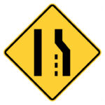 the right lane end ahead.